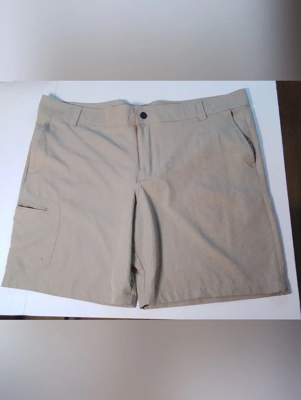 Magellan Outdoors Fish Gear Shorts Mens 42 Water Repellent Fishing Hiking Cargo